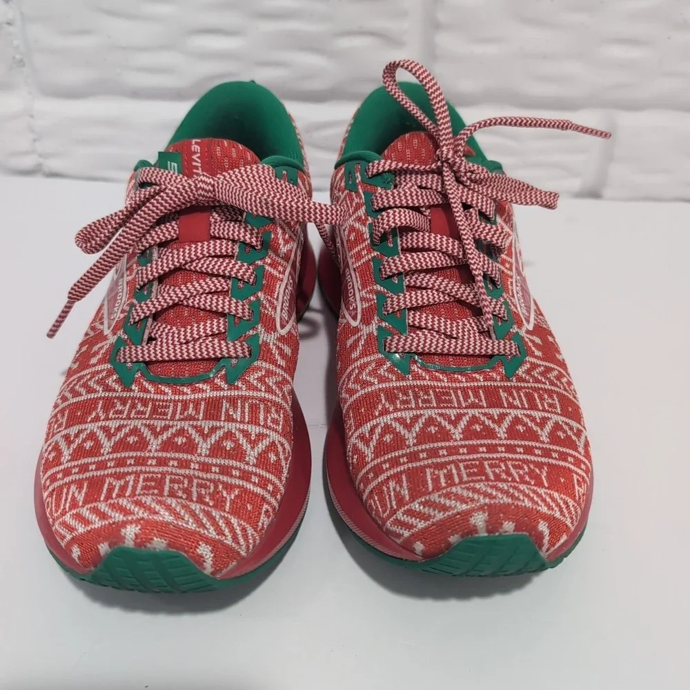 Brooks Levitate 5 Run Merry Christmas Women's Running Shoes Size 7 Limited Red